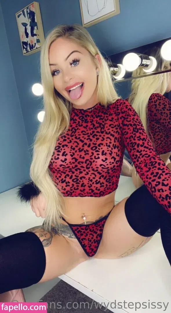 wydstepsissy Onlyfans Photo Gallery 