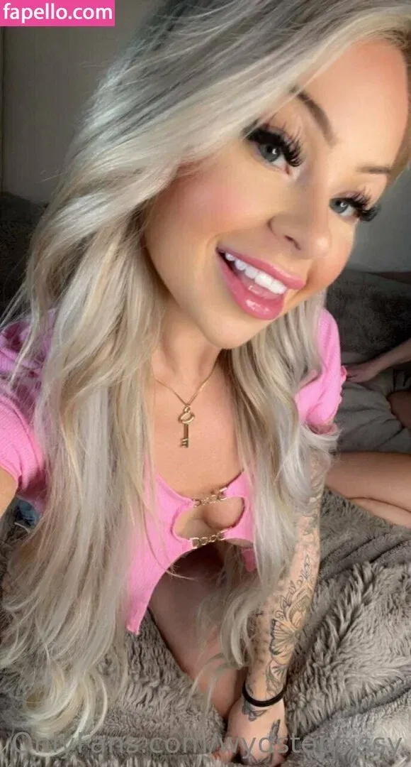 wydstepsissy Onlyfans Photo Gallery 