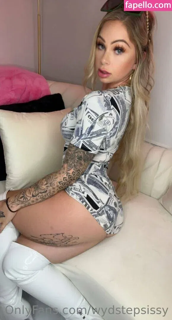 wydstepsissy Onlyfans Photo Gallery 