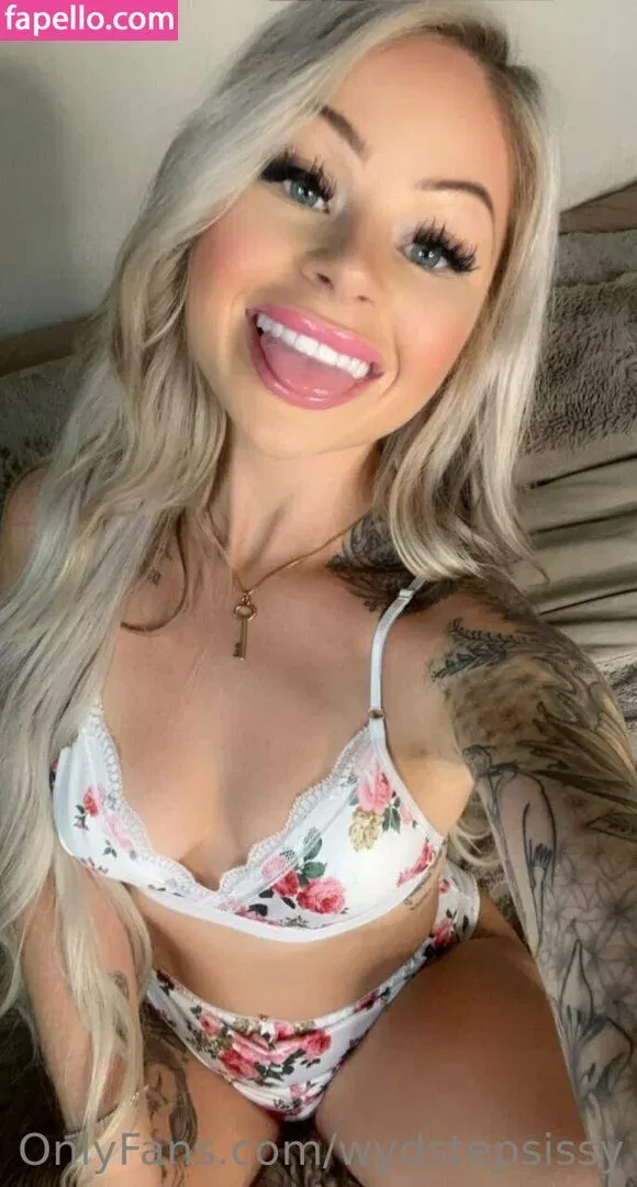 wydstepsissy Onlyfans Photo Gallery 