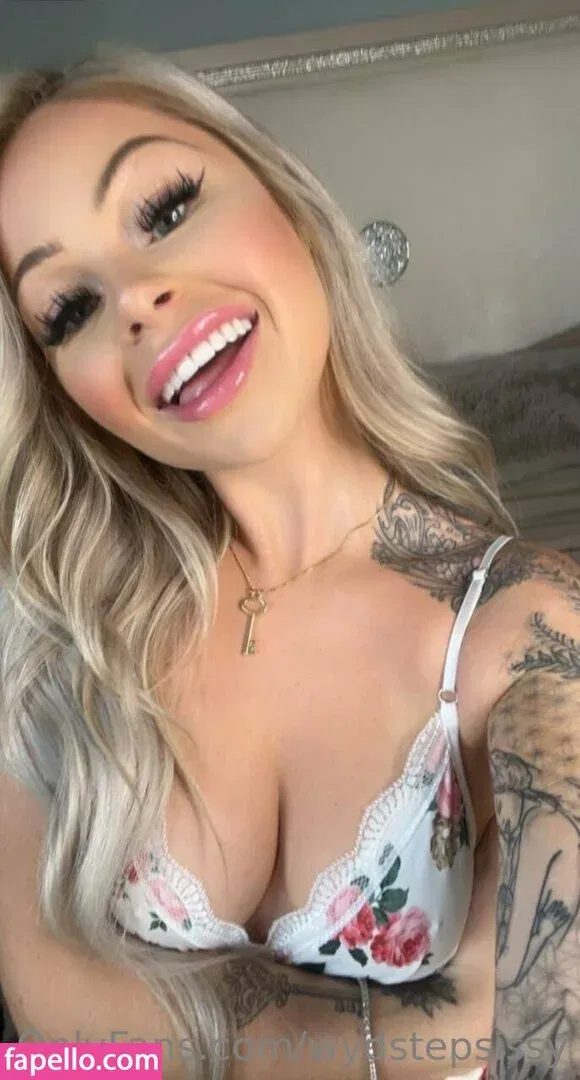 wydstepsissy Onlyfans Photo Gallery 