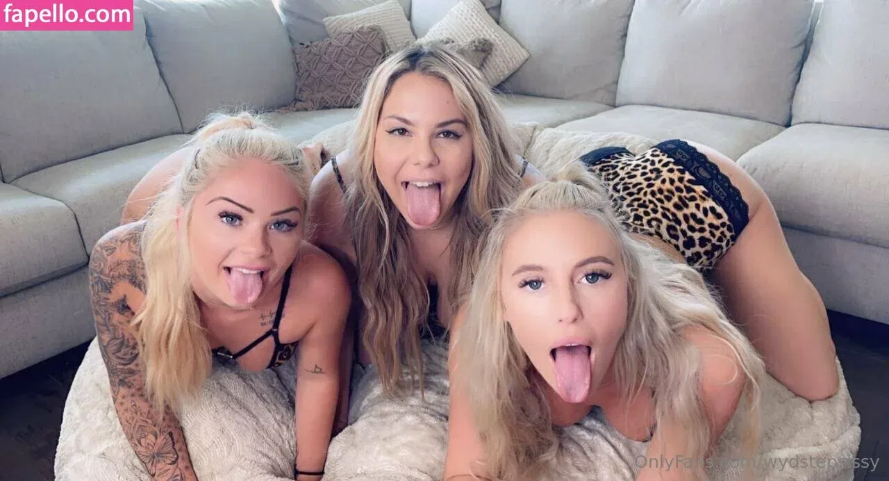 wydstepsissy Onlyfans Photo Gallery 