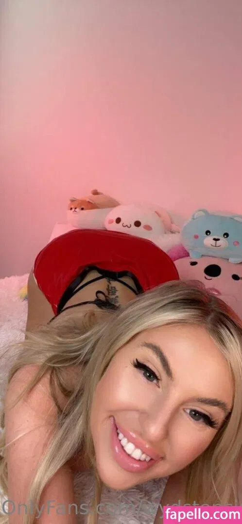 wydstepsissy Onlyfans Photo Gallery 