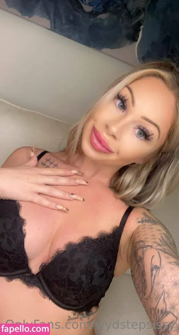 wydstepsissy Onlyfans Photo Gallery 