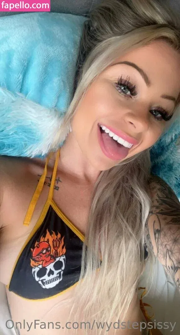 wydstepsissy Onlyfans Photo Gallery 