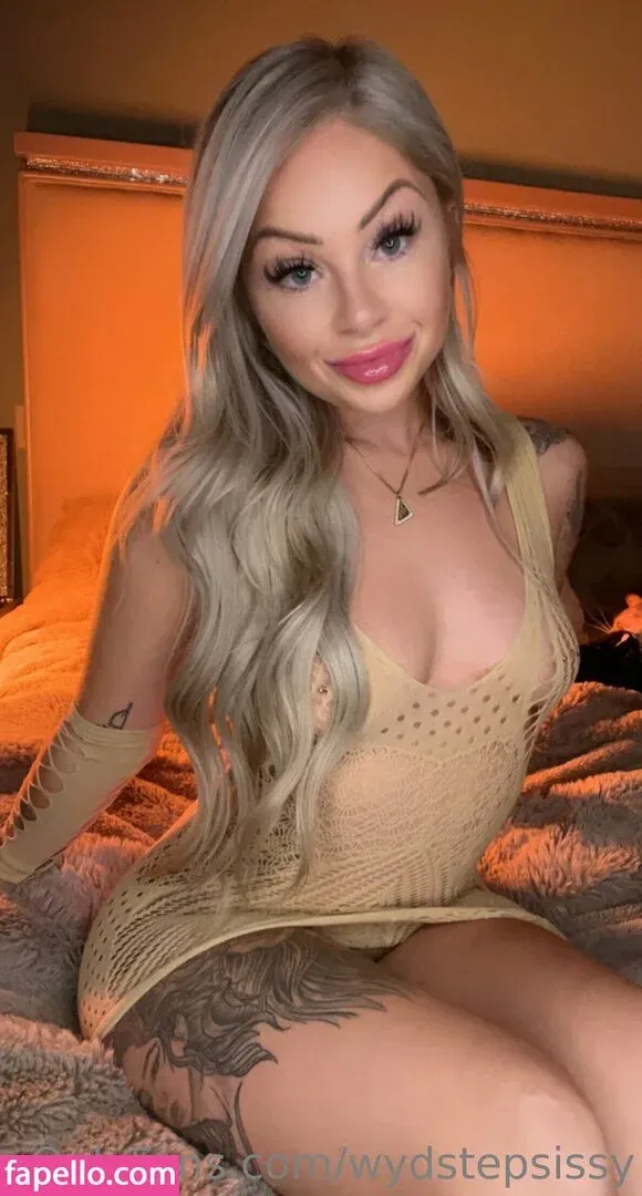 wydstepsissy Onlyfans Photo Gallery 