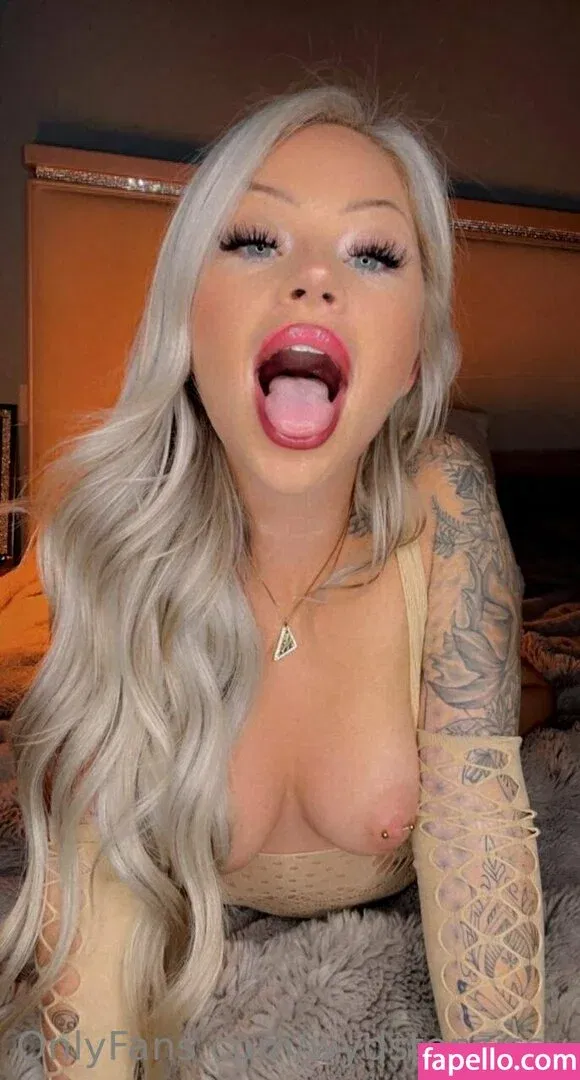 wydstepsissy Onlyfans Photo Gallery 