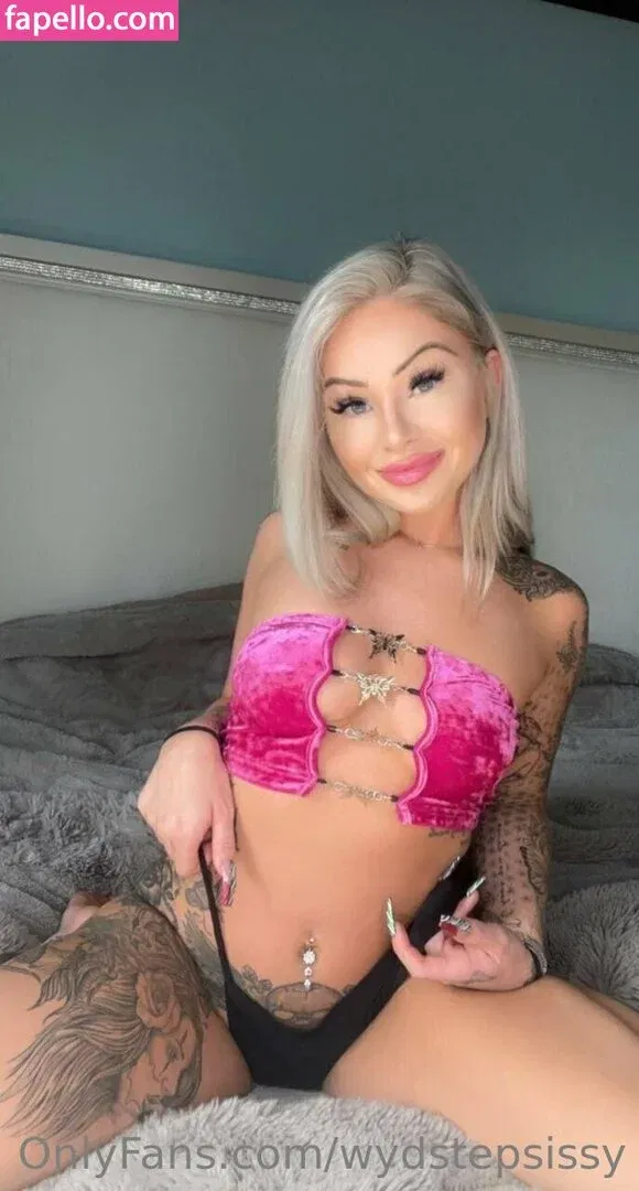 wydstepsissy Onlyfans Photo Gallery 