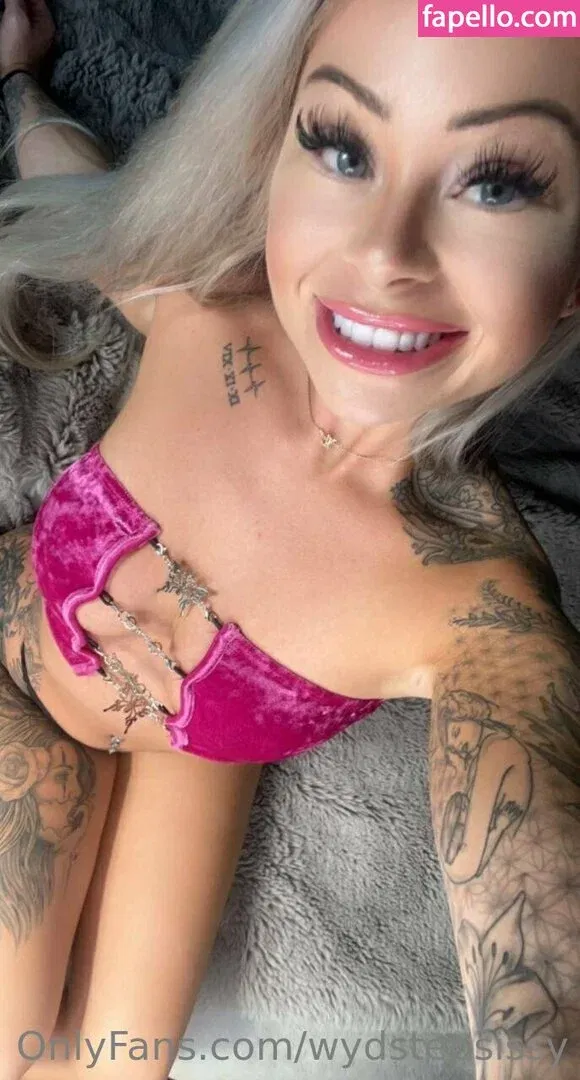 wydstepsissy Onlyfans Photo Gallery 