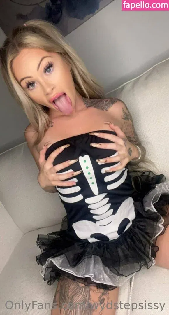 wydstepsissy Onlyfans Photo Gallery 