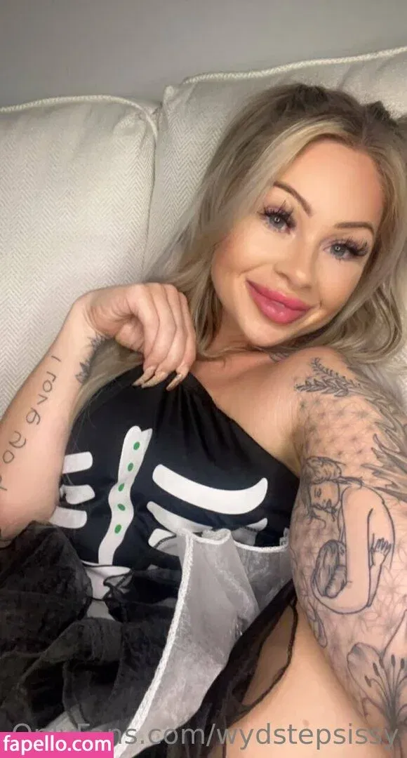 wydstepsissy Onlyfans Photo Gallery 