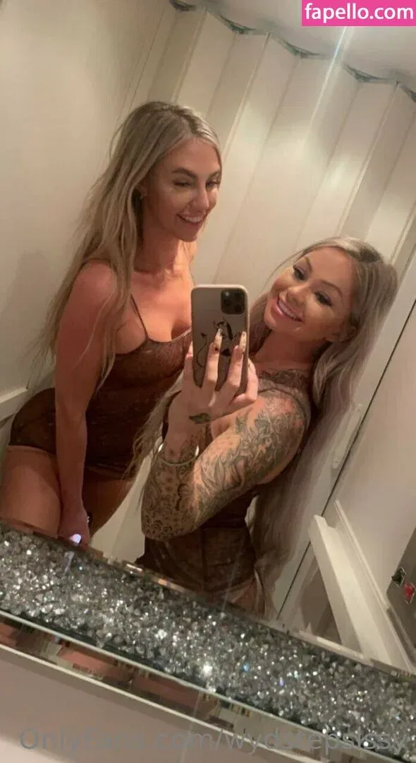 wydstepsissy Onlyfans Photo Gallery 