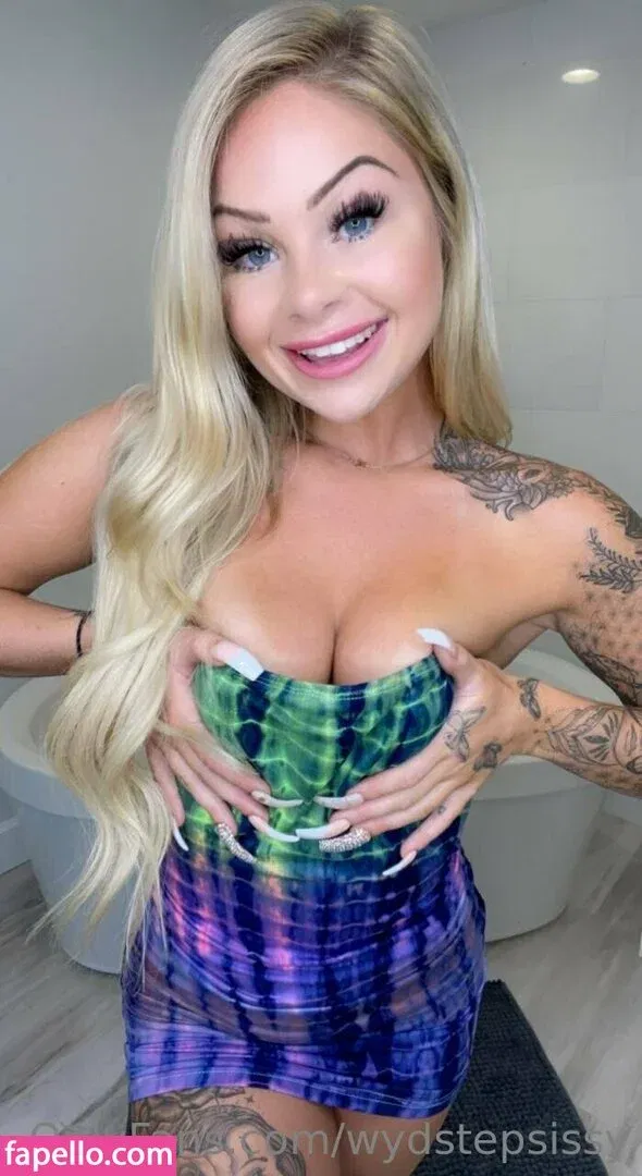 wydstepsissy Onlyfans Photo Gallery 