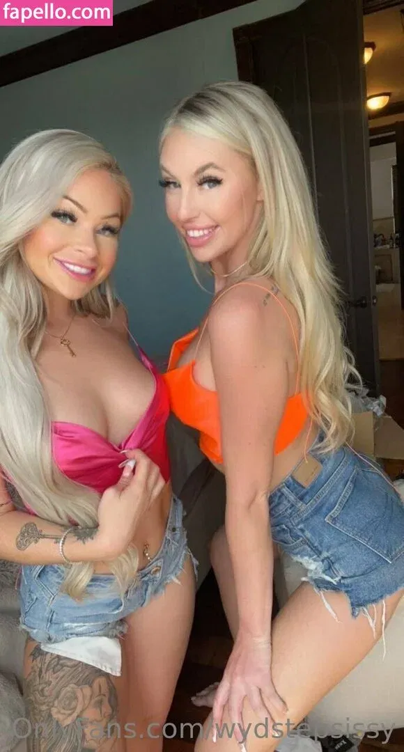 wydstepsissy Onlyfans Photo Gallery 