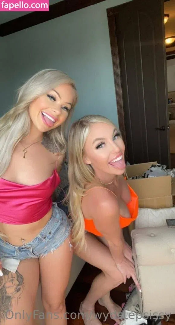 wydstepsissy Onlyfans Photo Gallery 