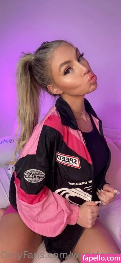 wydstepsissy Onlyfans Photo Gallery 