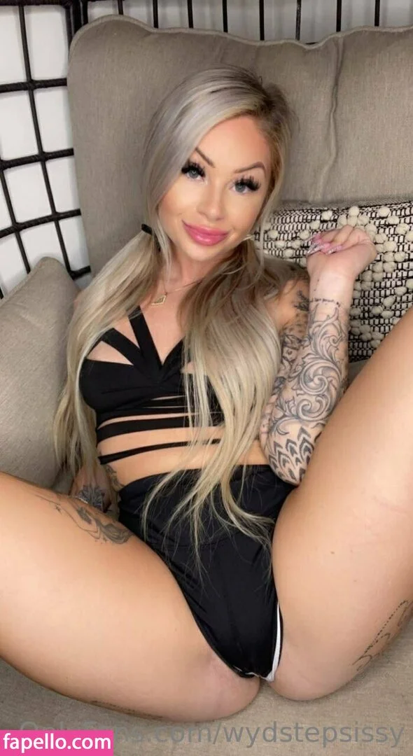 wydstepsissy Onlyfans Photo Gallery 