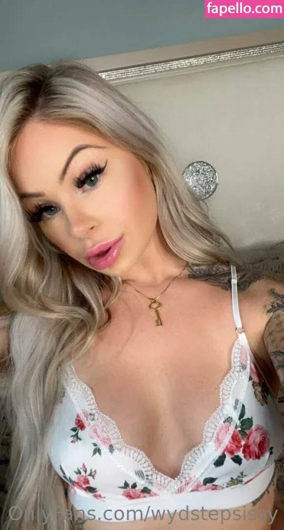 wydstepsissy Onlyfans Photo Gallery 