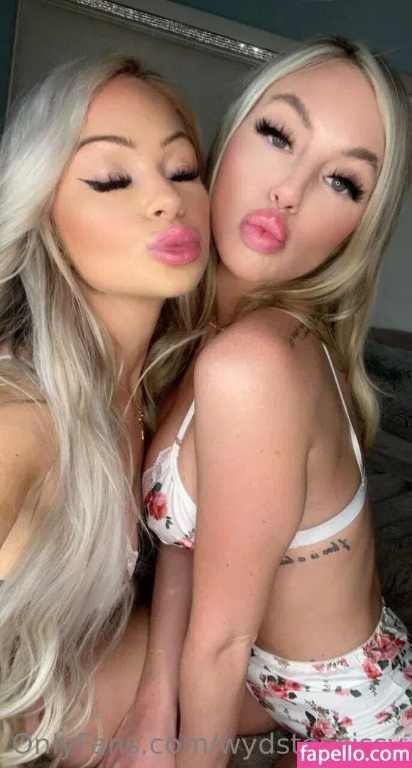 wydstepsissy Onlyfans Photo Gallery 