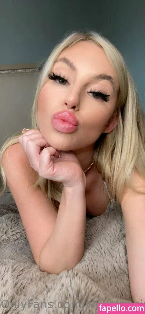 wydstepsissy Onlyfans Photo Gallery 