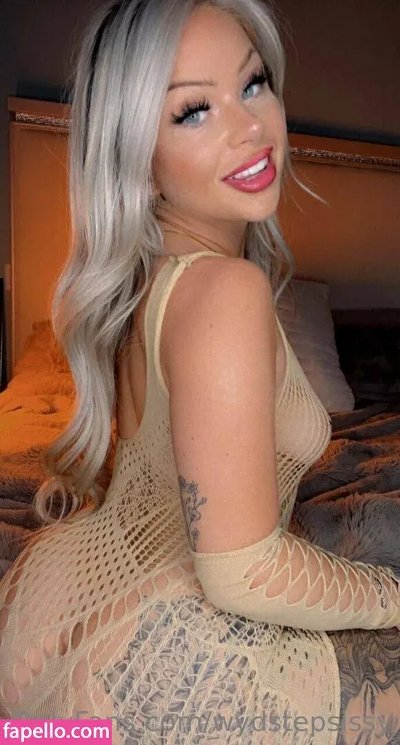 wydstepsissy Onlyfans Photo Gallery 