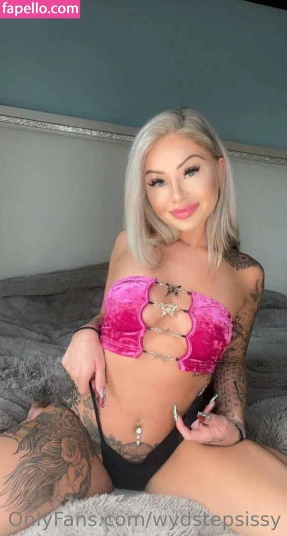 wydstepsissy Onlyfans Photo Gallery 