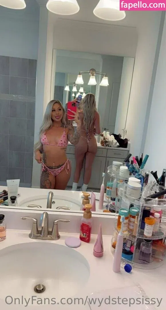 wydstepsissy Onlyfans Photo Gallery 