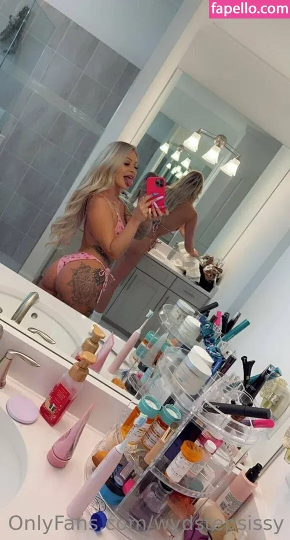 wydstepsissy Onlyfans Photo Gallery 