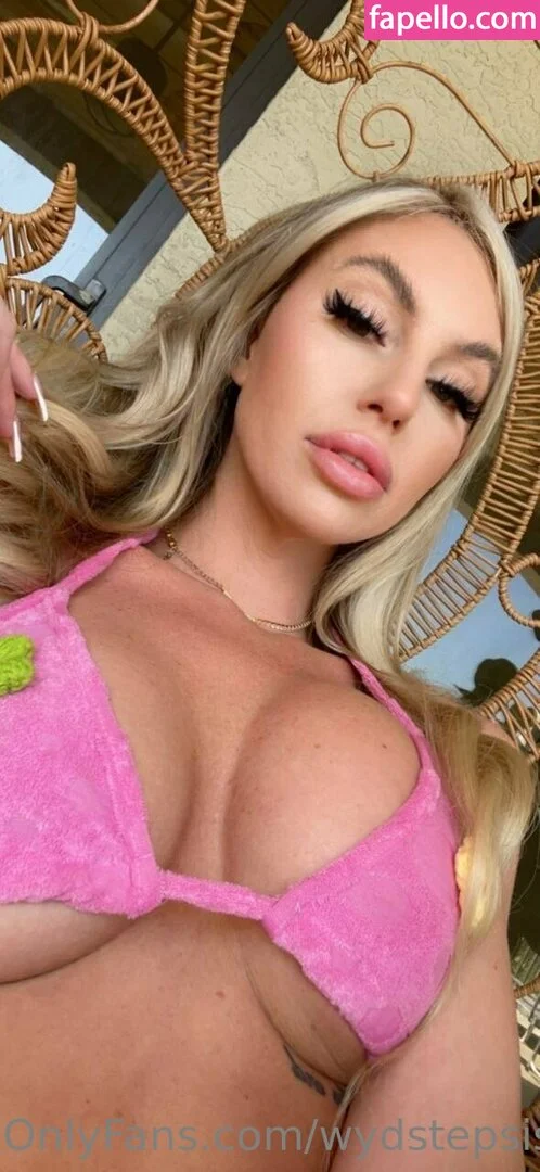 wydstepsissy Onlyfans Photo Gallery 