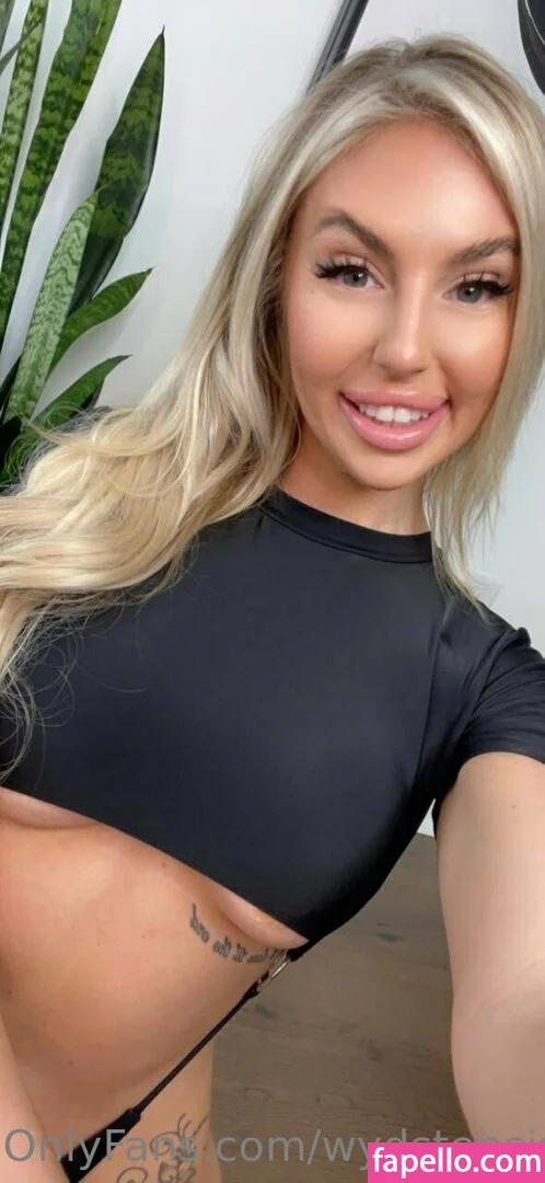 wydstepsissy Onlyfans Photo Gallery 