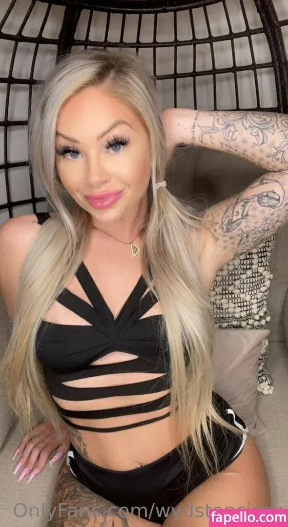 wydstepsissy Onlyfans Photo Gallery 