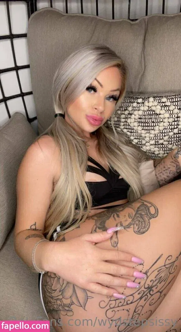 wydstepsissy Onlyfans Photo Gallery 