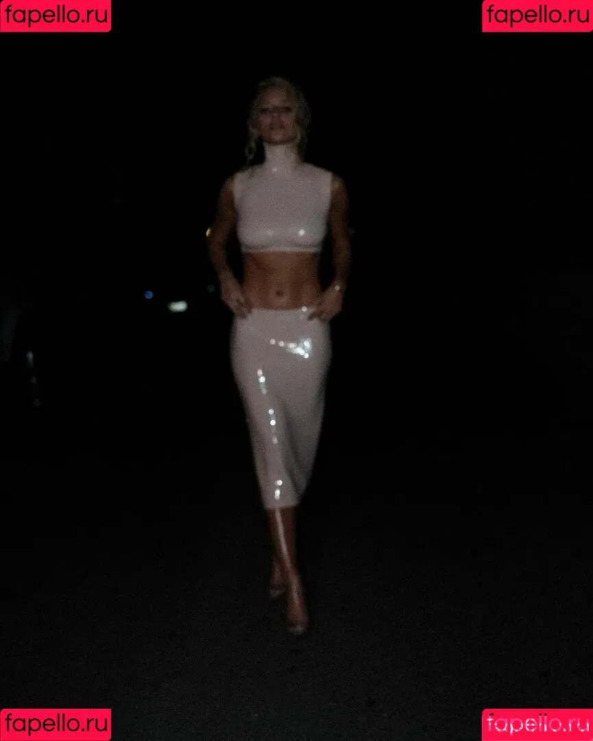 Julia Schlaepfer Onlyfans Photo Gallery 