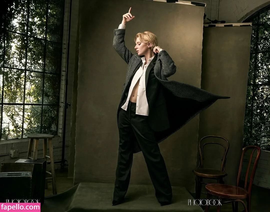 Julia Schlaepfer Onlyfans Photo Gallery 