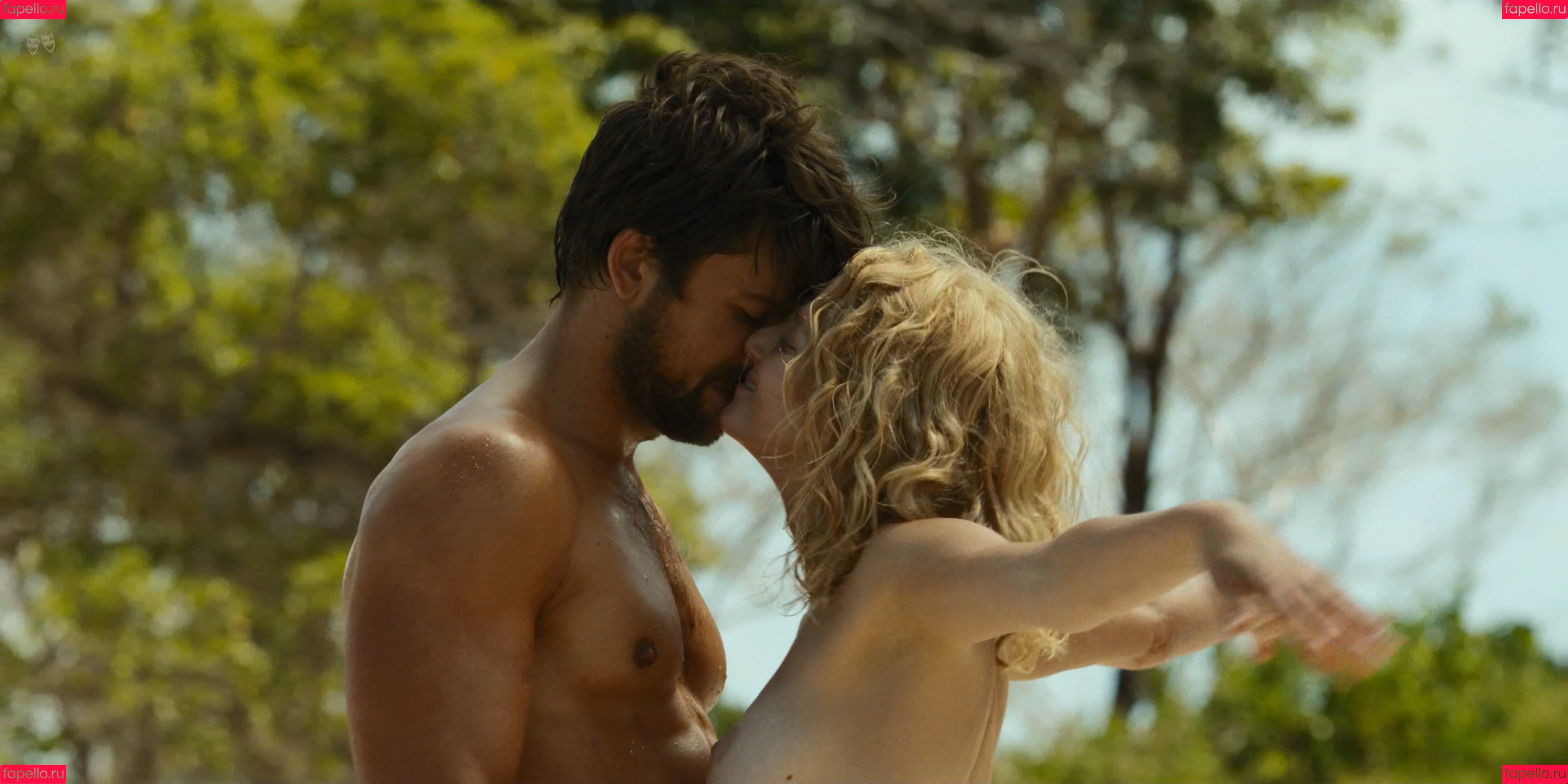 Julia Schlaepfer Onlyfans Photo Gallery 