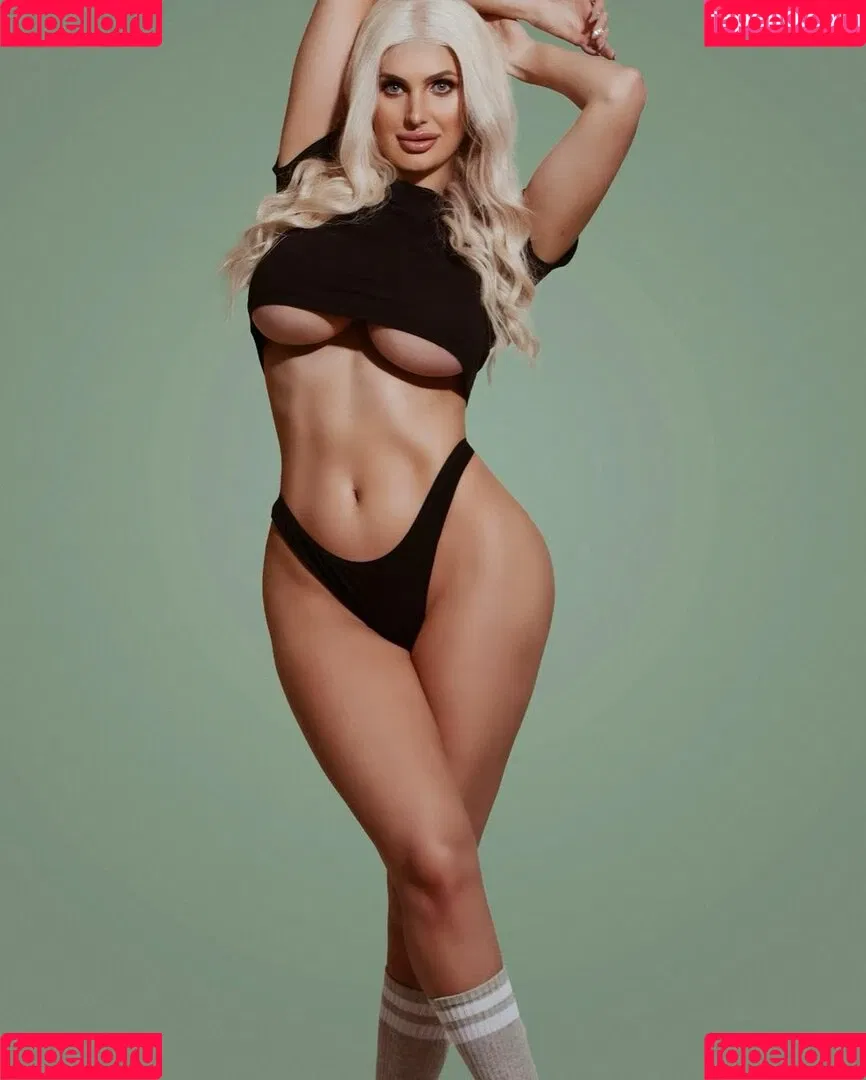 Laura Blake Hahnel Onlyfans Photo Gallery 