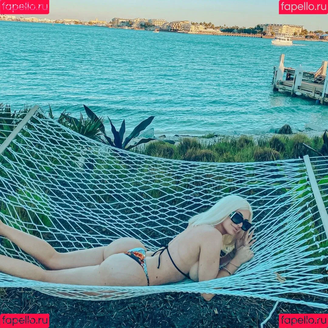 Laura Blake Hahnel Onlyfans Photo Gallery 