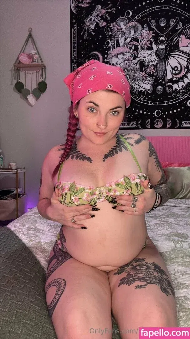 thevirgobabyx Onlyfans Photo Gallery 
