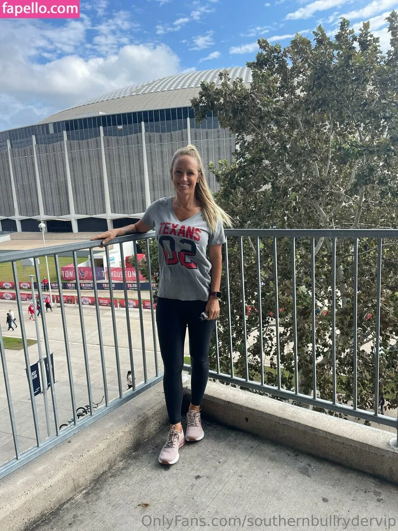 PhantomHotwife Onlyfans Photo Gallery 