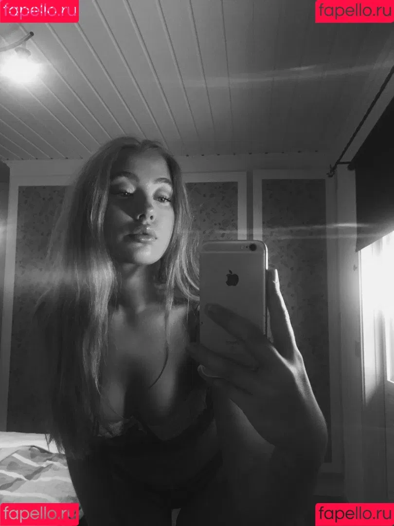Number One Maid Onlyfans Photo Gallery 