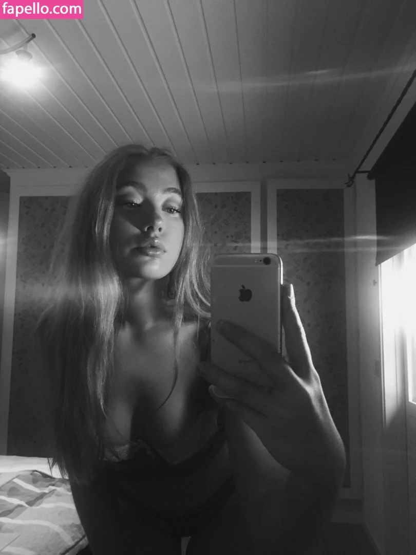 Number One Maid Onlyfans Photo Gallery 