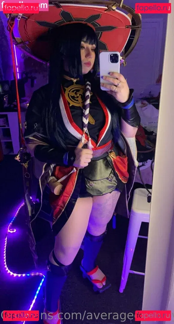 averagecosplays Onlyfans Photo Gallery 