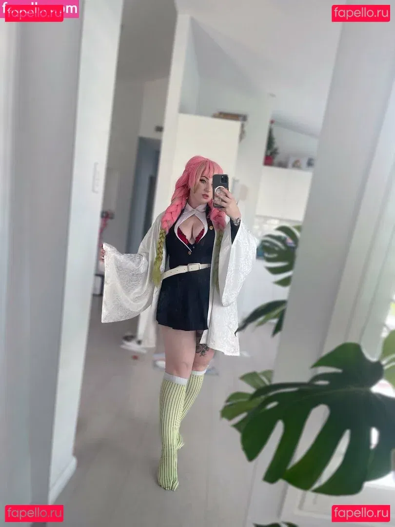 averagecosplays Onlyfans Photo Gallery 