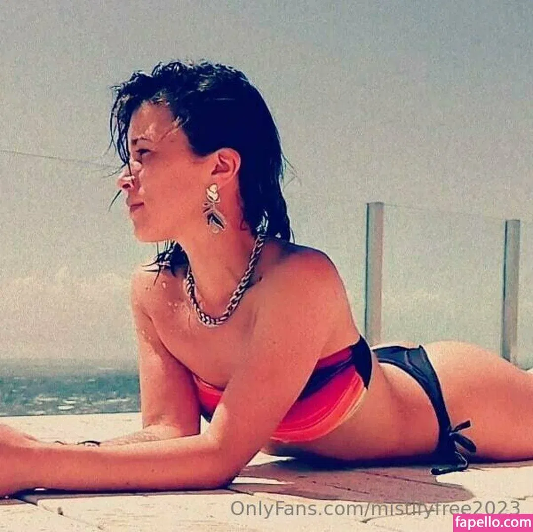 mistifyfree2023 Onlyfans Photo Gallery 