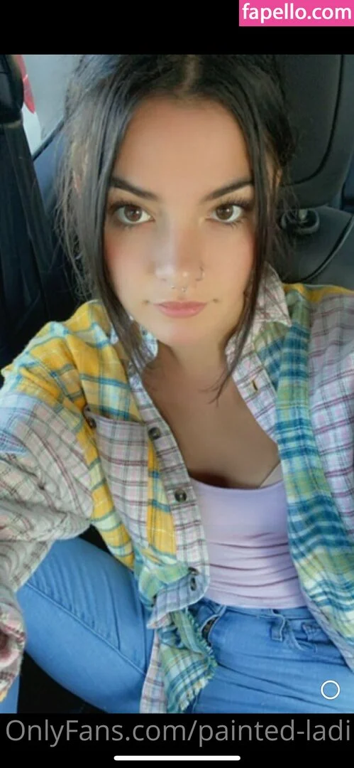 issameg Onlyfans Photo Gallery 