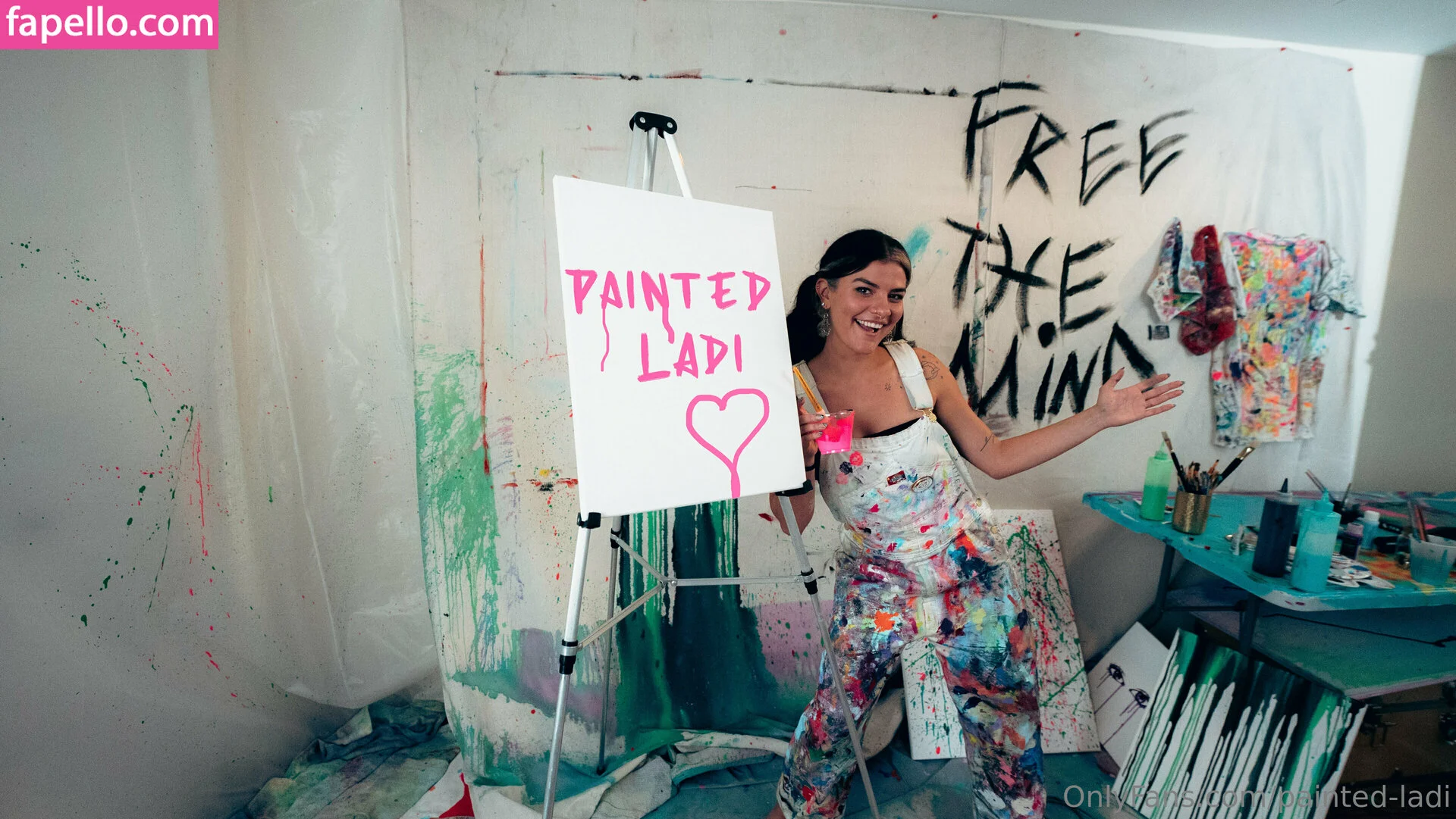 issameg Onlyfans Photo Gallery 