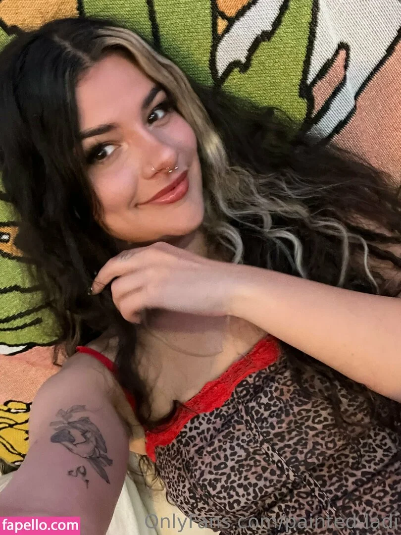 issameg Onlyfans Photo Gallery 