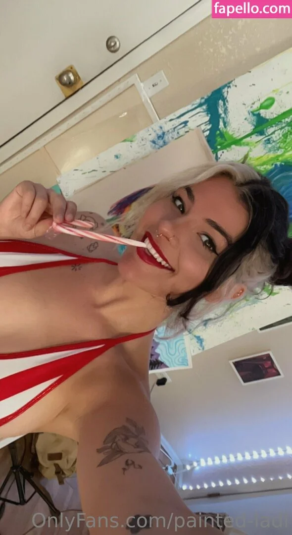 issameg Onlyfans Photo Gallery 