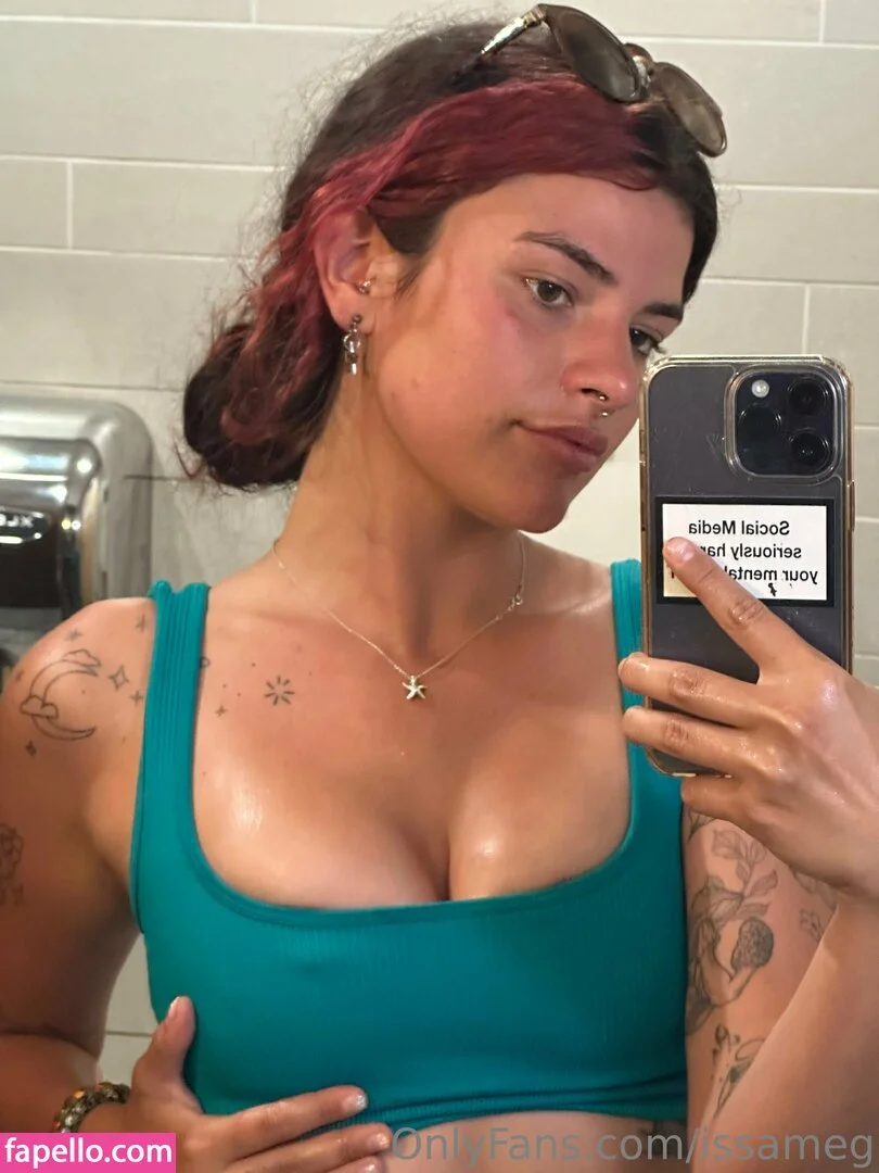 issameg Onlyfans Photo Gallery 