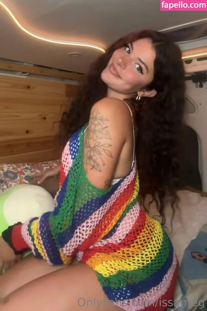 issameg Onlyfans Photo Gallery 